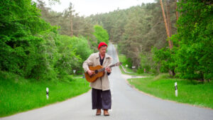 Tom Liwa auf der Landstraße